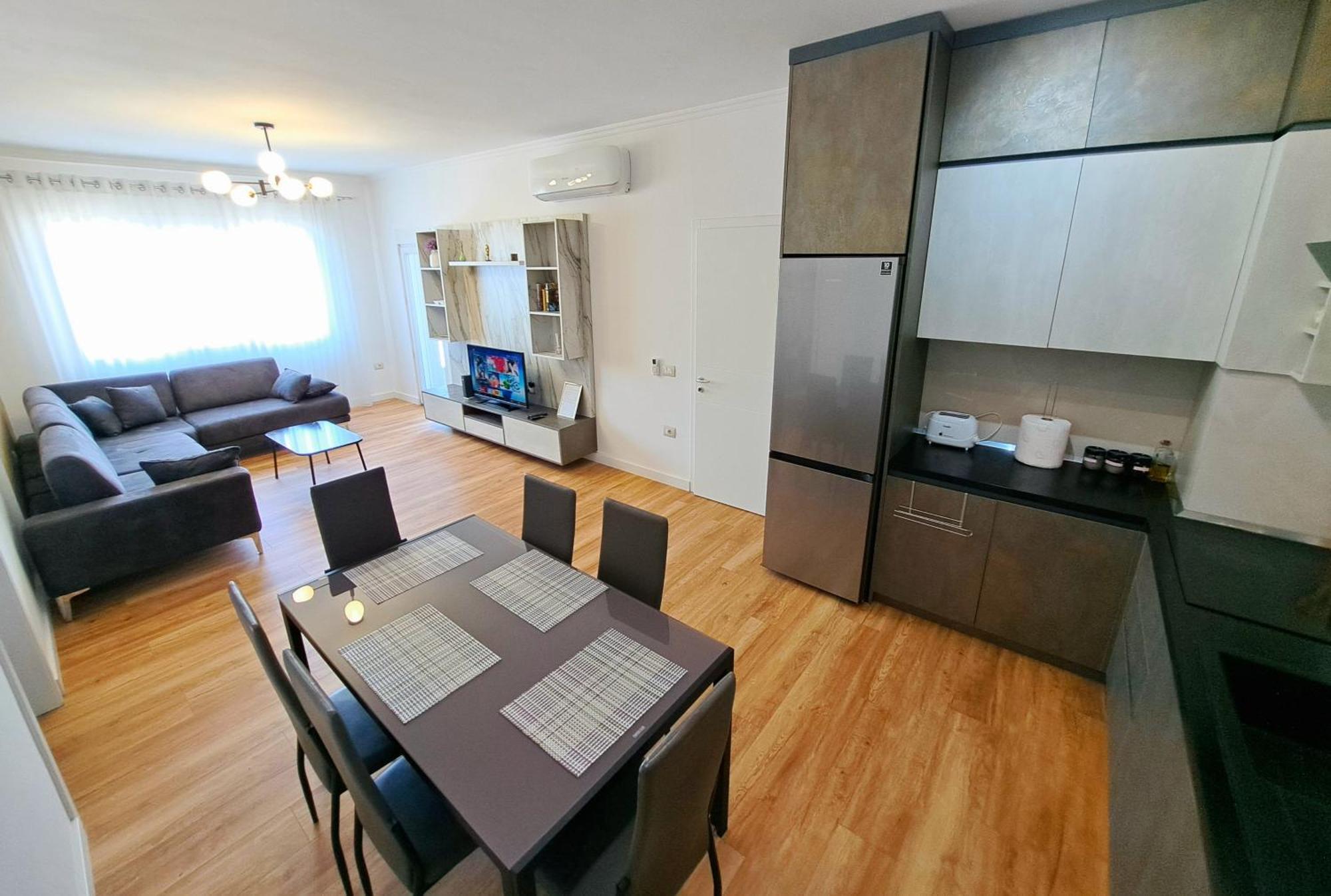 Pazari Luxury Central Apartment Tirana Exteriör bild